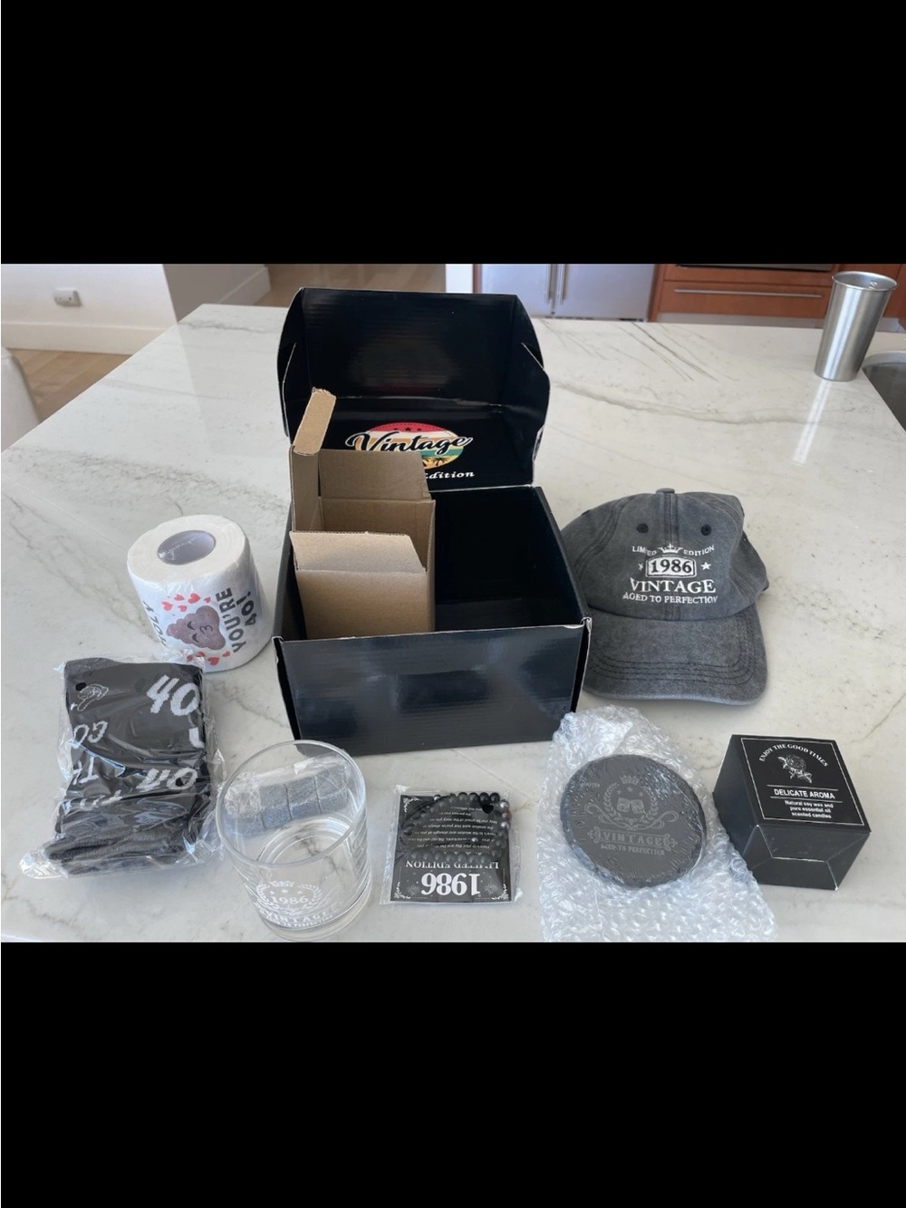 40th Birthday Gifts 40 Year Unisex funny gift box 1986 Hat Candle Socks Bracelet